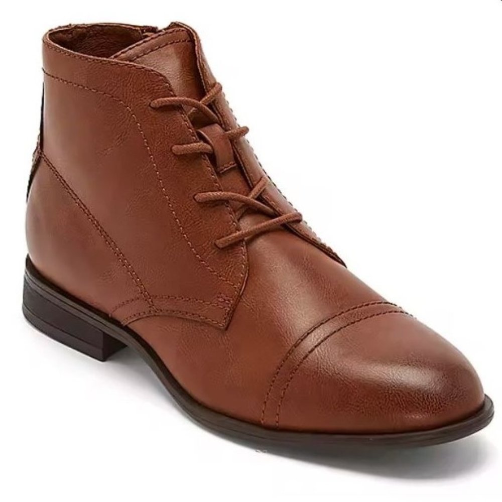 Frye and Co. Men's Mullen Flat Heel Chukka Lace-Up Boots Brush Brown Siz…
